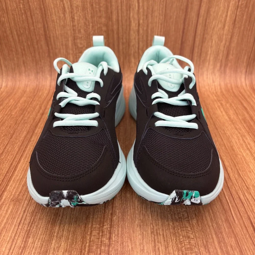 Under Armour GGS Assert 11 Youth 7Y Black Green Running Shoes 6006914-002 NEW